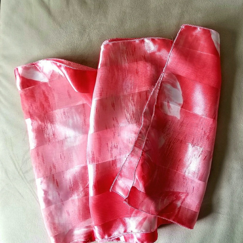 Pink Scarf 💄👒👡 - Picture 2 of 4